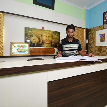 Oyo 4409 Hotel Chaitanya Inn Варанаси Екстериор снимка