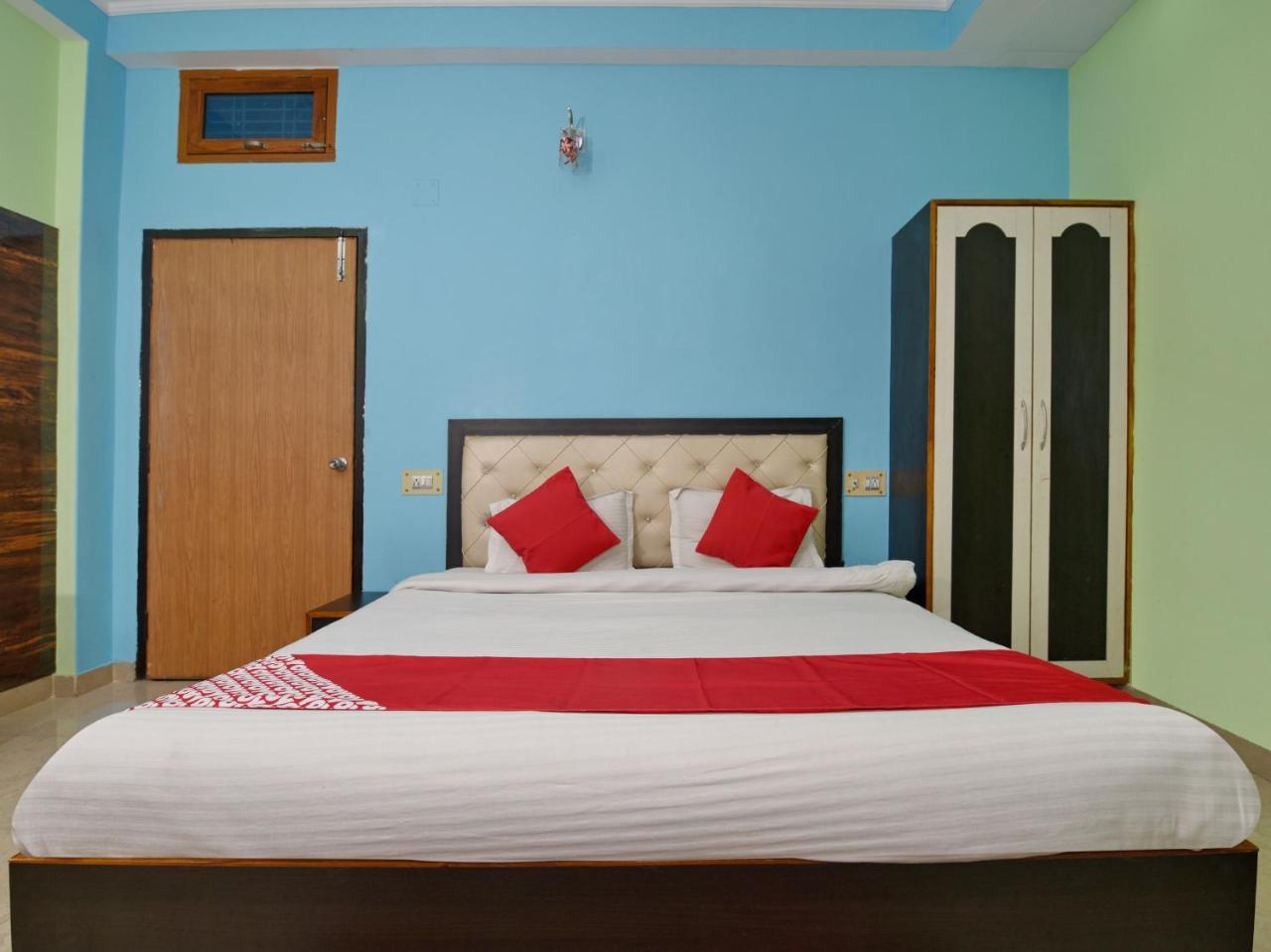 Oyo 4409 Hotel Chaitanya Inn Варанаси Екстериор снимка