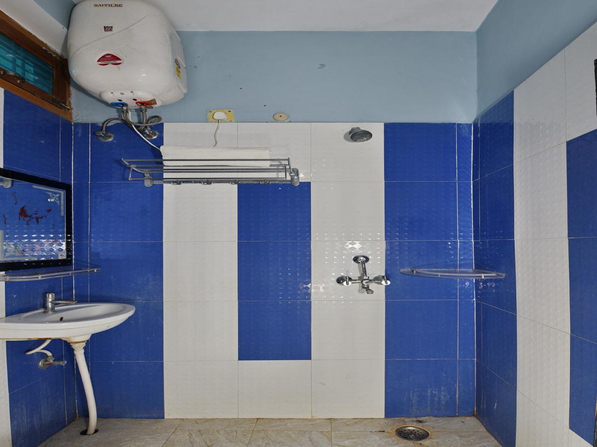 Oyo 4409 Hotel Chaitanya Inn Варанаси Екстериор снимка
